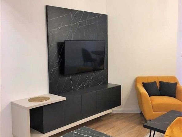 Дава се под наем Двустаен апартамент в Бургас, Изгрев - 56 кв.м за 280.5 € - Снимка #1