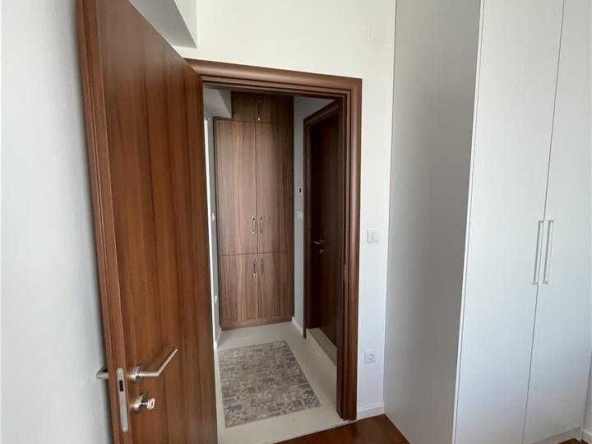 Дава се под наем Двустаен апартамент в Бургас, Изгрев - 63 кв.м за 193.8 € - Снимка #1
