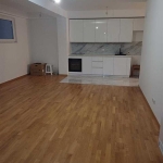 Дава се под наем Тристаен апартамент в Бургас, Меден рудник - зона А - 70 кв.м за 153 € - Снимка #1