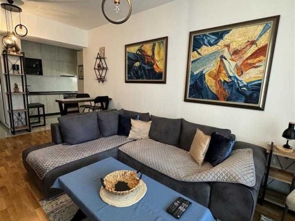 Дава се под наем Двустаен апартамент в Бургас, Зорница - 68 кв.м за 300.9 € - Снимка #1