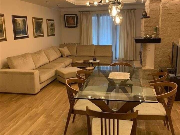 Дава се под наем Двустаен апартамент в Бургас, Лазур - 57 кв.м за 193.8 € - Снимка #1