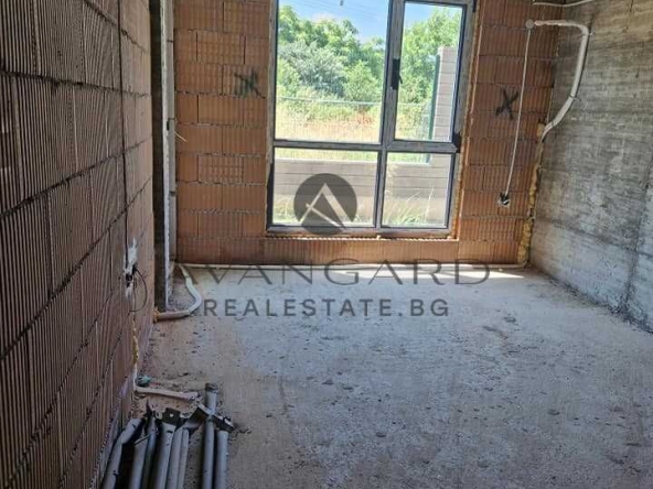 Двустаен апартамент в Пловдив, Остромила - 53 кв.м за 1377 €/кв.м - Снимка #1