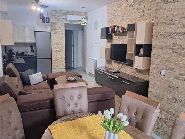 Двустаен апартамент в к.к. Слънчев бряг - 64 кв.м за 702 €/кв.м - Снимка #1