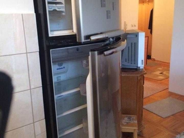 Дава се под наем Двустаен апартамент в Бургас, Зорница - 63 кв.м за 188.7 € - Снимка #1