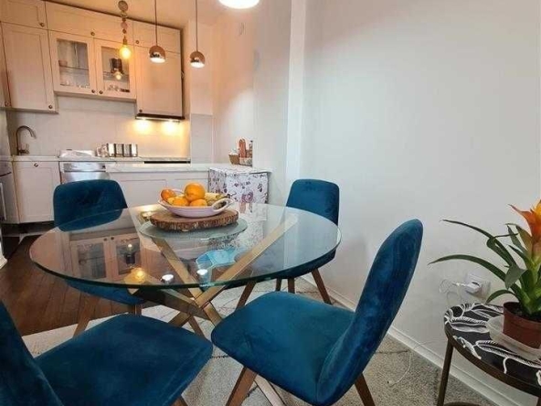 Дава се под наем Двустаен апартамент в Бургас, Лазур - 65 кв.м за 204 € - Снимка #1