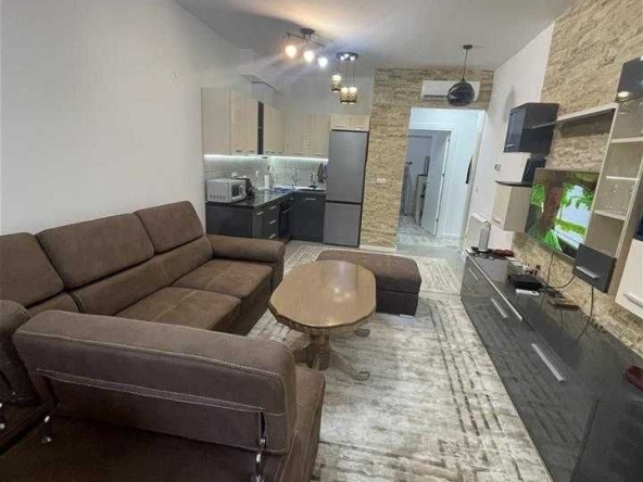 Дава се под наем Двустаен апартамент в Пловдив, Захарна фабрика - 59 кв.м за 321.3 € - Снимка #1