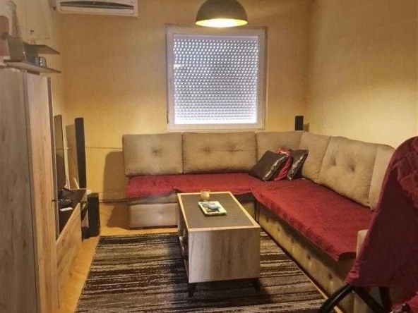 Дава се под наем Двустаен апартамент в Пловдив, Мараша - 59 кв.м за 219.3 € - Снимка #1