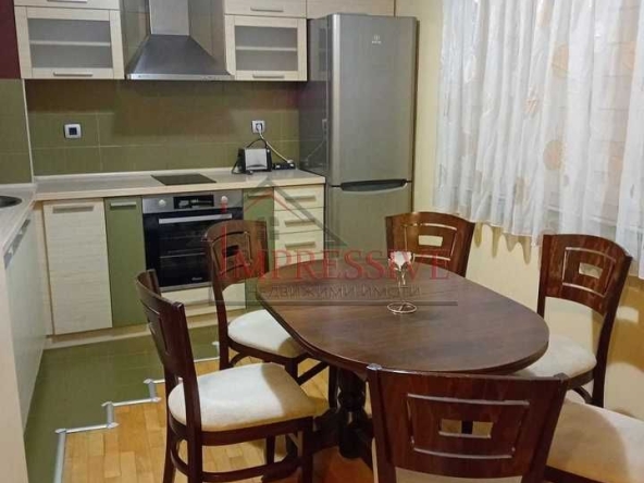 Дава се под наем Тристаен апартамент в Варна, Левски - 90 кв.м за 510 € - Снимка #1