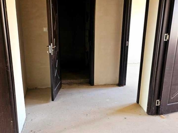 Тристаен апартамент в Казанлък - 90 кв.м за 1304 €/кв.м - Снимка #1