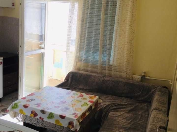 Дава се под наем Едностаен апартамент в Бургас, Изгрев - 49 кв.м за 153 € - Снимка #1