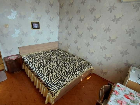 Дава се под наем Двустаен апартамент в Бургас, Зорница - 56 кв.м за 173.4 € - Снимка #1