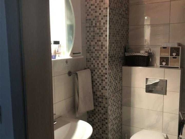 Дава се под наем Тристаен апартамент в Бургас, Зорница - 90 кв.м за 459 € - Снимка #1