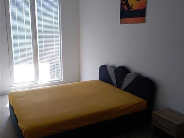 Дава се под наем Четиристаен апартамент в Пловдив, Център - 78 кв.м за 204 € - Снимка #1