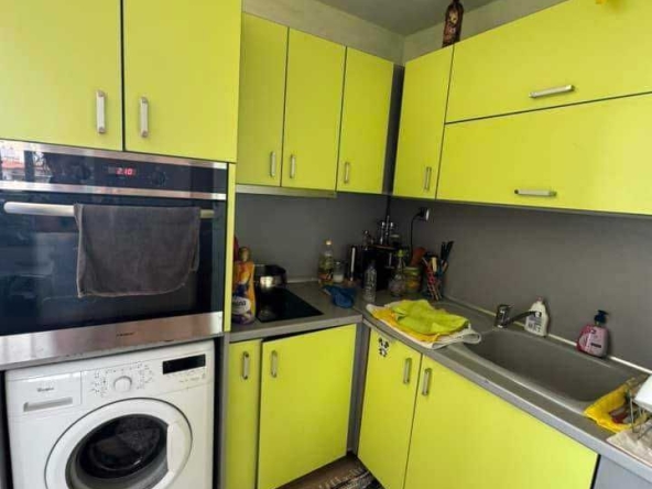 Тристаен апартамент в Търговище, Център - 90 кв.м за 1020 €/кв.м - Снимка #1