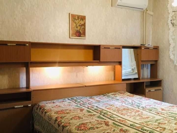 Дава се под наем Тристаен апартамент в Бургас, Възраждане - 90 кв.м за 357 € - Снимка #1