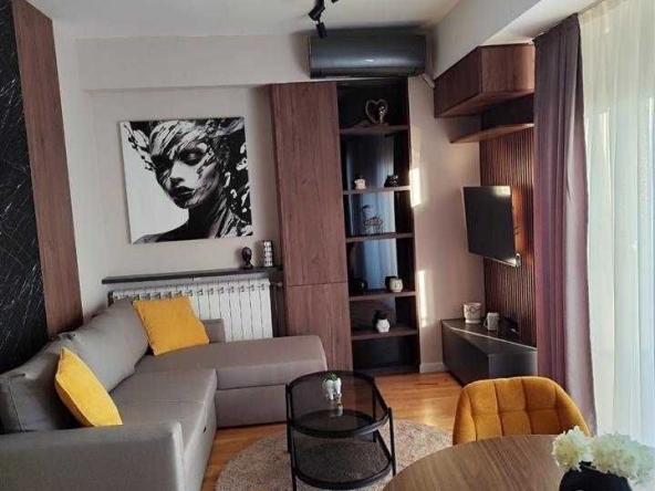 Дава се под наем Двустаен апартамент в Пловдив, Кършияка - 66 кв.м за 321.3 € - Снимка #1