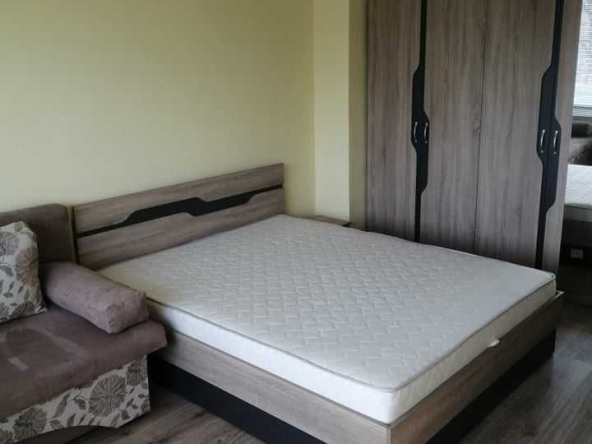 Дава се под наем Едностаен апартамент в Бургас, Изгрев - 50 кв.м за 204 € - Снимка #1