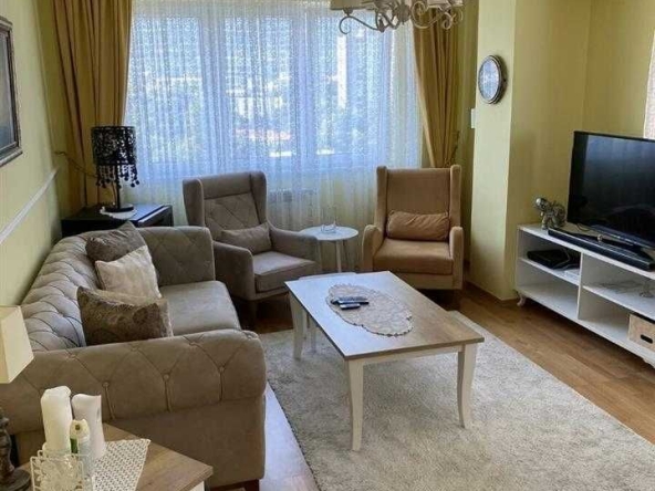 Дава се под наем Тристаен апартамент в Пловдив, Въстанически - 90 кв.м за 346.8 € - Снимка #1