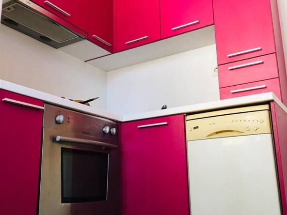 Дава се под наем Двустаен апартамент в Бургас, Възраждане - 65 кв.м за 331.5 € - Снимка #1