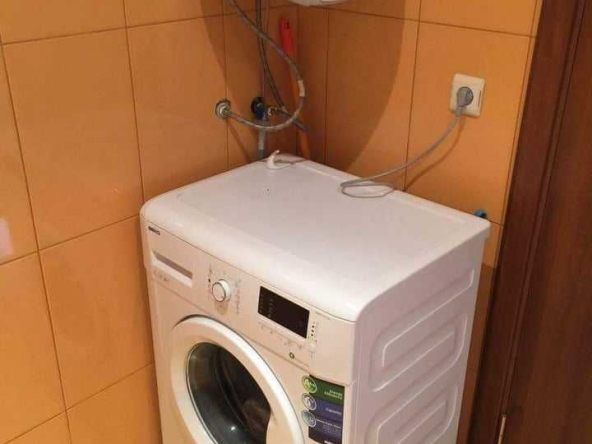 Дава се под наем Двустаен апартамент в Бургас, Възраждане - 45 кв.м за 350 € - Снимка #1