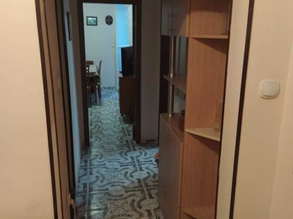 Дава се под наем Двустаен апартамент в Бургас, Зорница - 63 кв.м за 200 € - Снимка #1