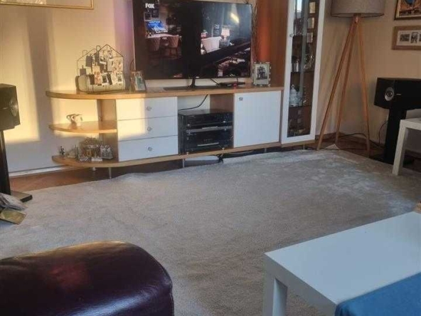 Дава се под наем Двустаен апартамент в София, Банишора - 68 кв.м за 561 € - Снимка #1