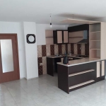 Дава се под наем Тристаен апартамент в Бургас, Славейков - 110 кв.м за 200 € - Снимка #1