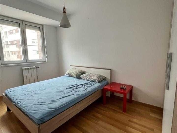 Дава се под наем Двустаен апартамент в София, Лозенец - 70 кв.м за 459 € - Снимка #1