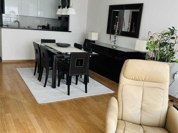 Дава се под наем Тристаен апартамент в София, Обеля 2 - 100 кв.м за 561 € - Снимка #1