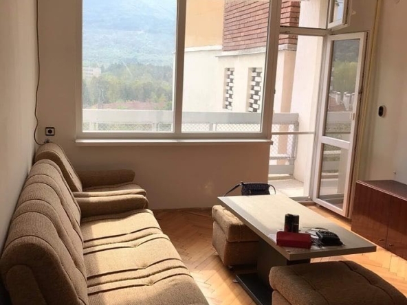 Дава се под наем Двустаен апартамент в Враца, Промишлена зона - 75 кв.м за 255 € - Снимка #1