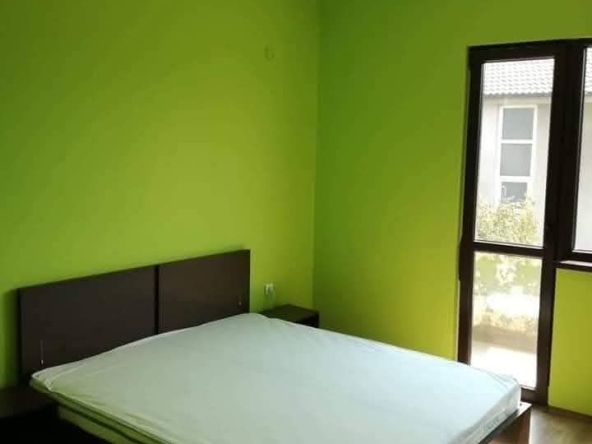 Дава се под наем Тристаен апартамент в София, Люлин - център - 100 кв.м за 306 € - Снимка #1