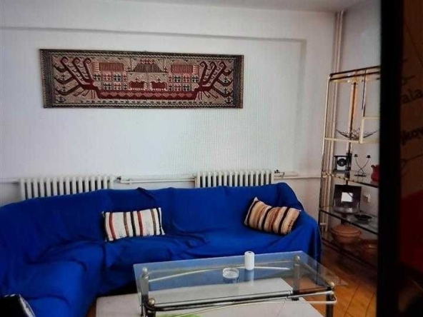Дава се под наем Тристаен апартамент в София, Зона Б-5 - 90 кв.м за 612 € - Снимка #1