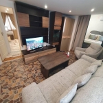 Дава се под наем Етаж от къща в Варна, Център - 85 кв.м за 800 € - Снимка #1