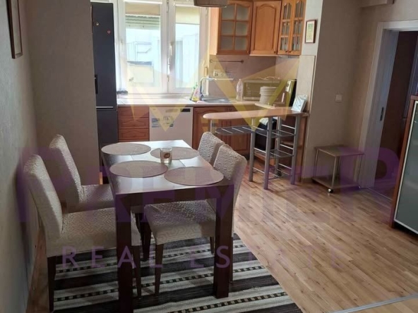 Дава се под наем Тристаен апартамент в Варна, Лятно кино Тракия - 74 кв.м за 510 € - Снимка #1