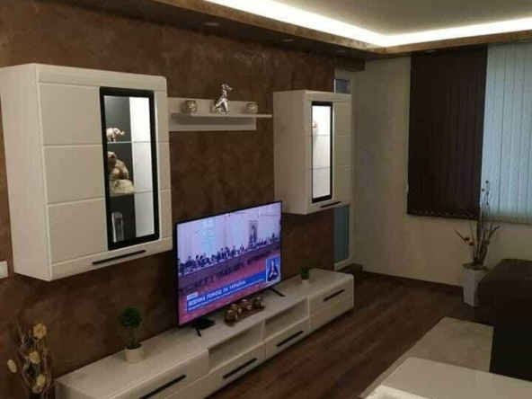 Дава се под наем Двустаен апартамент в Варна, Кайсиева градина - 60 кв.м за 500 € - Снимка #1