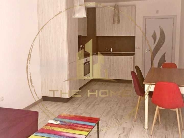 Дава се под наем Двустаен апартамент в Варна, Цветен квартал - 72 кв.м за 400 € - Снимка #1