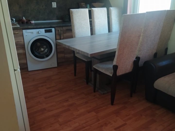 Дава се под наем Двустаен апартамент в Асеновград - 70 кв.м за 280.5 € - Снимка #1