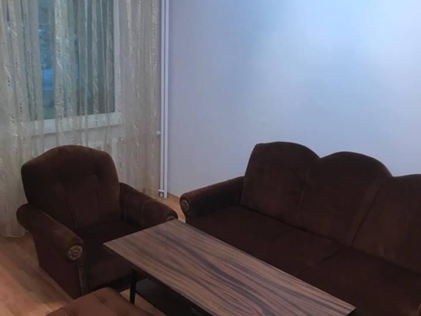 Дава се под наем Тристаен апартамент в София, Хаджи Димитър - 120 кв.м за 766 € - Снимка #1