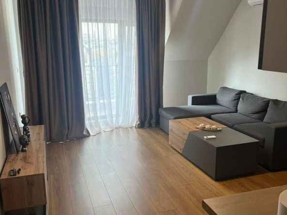 Дава се под наем Двустаен апартамент в Пловдив, Кършияка - 70 кв.м за 460 € - Снимка #1