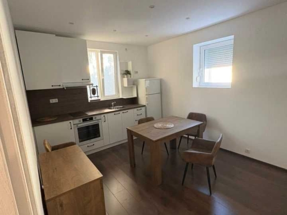 Дава се под наем Двустаен апартамент в София, Зона Б-18 - 60 кв.м за 620 € - Снимка #1