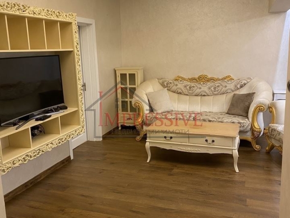Дава се под наем Тристаен апартамент в Варна, Гръцка махала - 74 кв.м за 765 € - Снимка #1