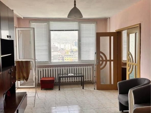 Дава се под наем Тристаен апартамент в София, Стрелбище - 80 кв.м за 662.49 € - Снимка #1