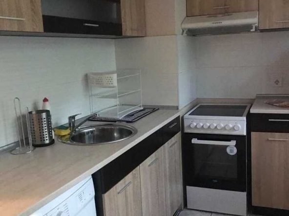 Дава се под наем Едностаен апартамент в София, Слатина - 48 кв.м за 459 € - Снимка #1