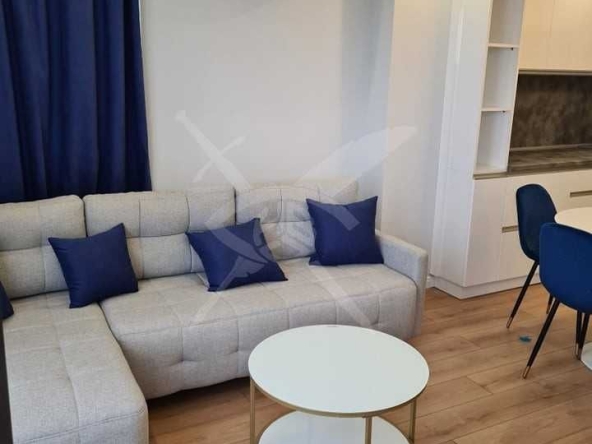 Дава се под наем Двустаен апартамент в Пловдив, Тракия - 72 кв.м за 428.91 € - Снимка #1