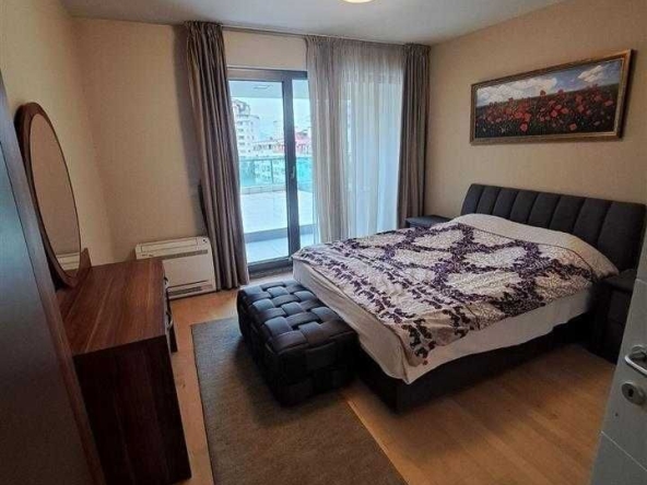 Дава се под наем Двустаен апартамент в Бургас, Славейков - 57 кв.м за 204 € - Снимка #1