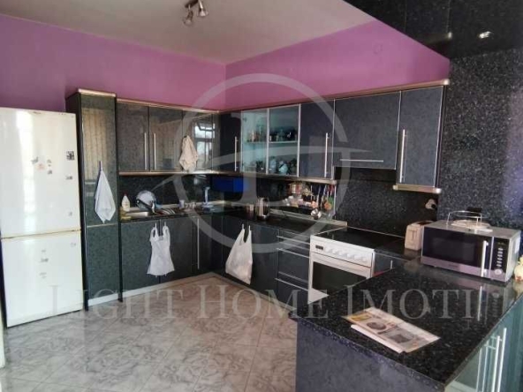 Четиристаен апартамент в Пловдив, Център - 193 кв.м за 925 €/кв.м - Снимка #1