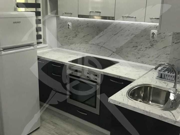 Дава се под наем Тристаен апартамент в Варна, ВИНС - 75 кв.м за 648.21 € - Снимка #1