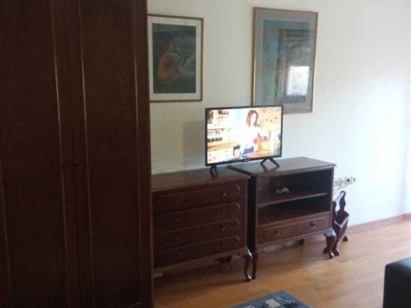 Дава се под наем Двустаен апартамент в Бургас, Лазур - 55 кв.м за 239.7 € - Снимка #1