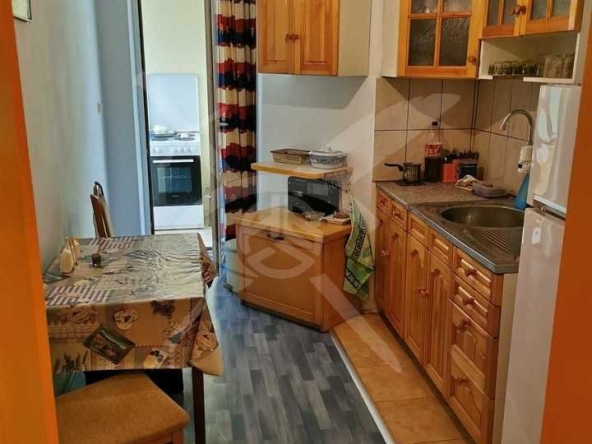 Дава се под наем Четиристаен апартамент в Варна, Колхозен пазар - 90 кв.м за 598.23 € - Снимка #1