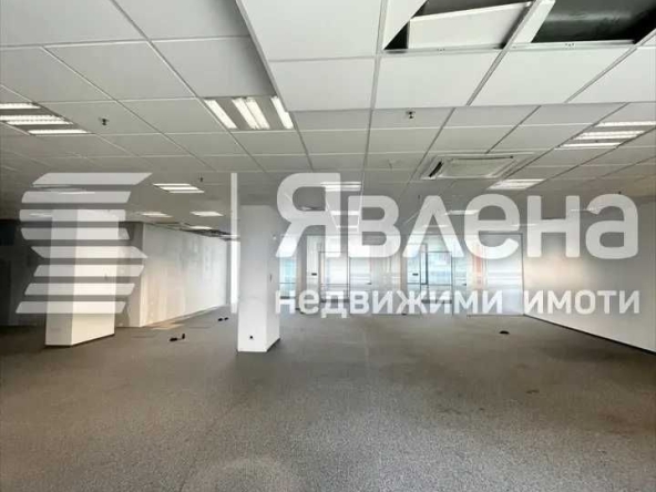 Дава се под наем Офис в София, Център - 605 кв.м за 6034.32 € - Снимка #1